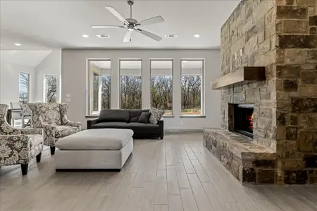 New construction Single-Family house 131 Spring Valley Rnch, Paradise, TX 76073 plan The Aylin - image 6