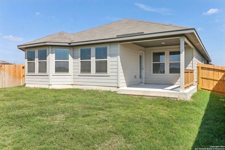 New construction Single-Family house 119 Barton Pt, Cibolo, TX 78108 plan The Briscoe (820) - image