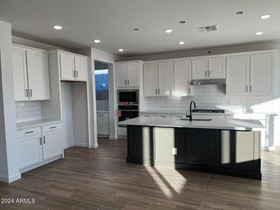 New construction Single-Family house 7895 W Coyote Dr, Peoria, AZ 85383 Topaz- photo 5 5