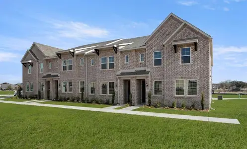 New construction Townhouse house 5700 Lakeview Dr, Watauga, TX 76148 - image