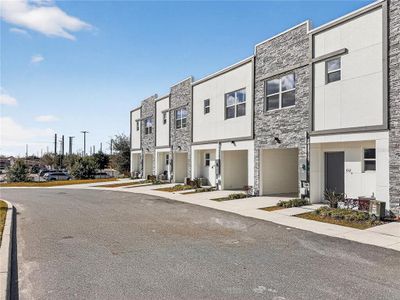 New construction Townhouse house 612 Trikomo Dr, Davenport, FL 33896 - image