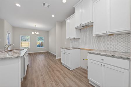 New construction Single-Family house 513 Emerald Thicket Ln, Houston, TX 77336 - image 9