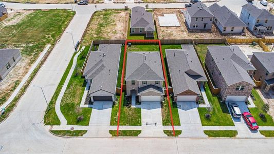 Amazing aerial shot of this gorgeous KB Home home situated on a quiet street in the sought after community of arvida.