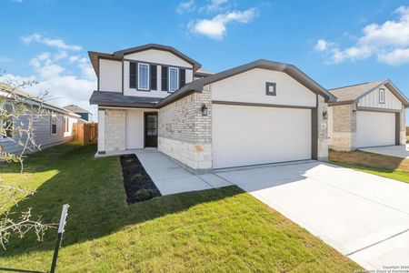 New construction Single-Family house 8578 Redhawk Loop, San Antonio, TX 78222 Vail- photo 0