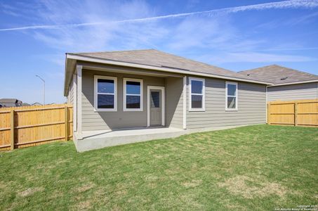 New construction Single-Family house 2517 Solon Ln, Seguin, TX 78155 null- photo 23 23