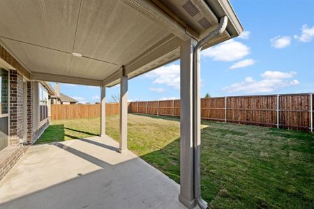 New construction Single-Family house 1929 Nightfall Dr, Alvarado, TX 76009 null- photo 25 25