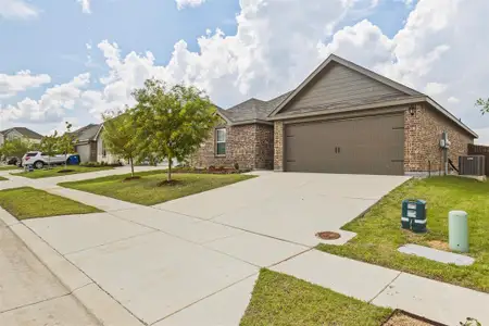 New construction Single-Family house 1210 Grand View Dr, Ennis, TX 75119 plan X40B Bellvue - image