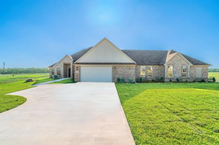 New construction Single-Family house 1060 Grison Cir, Corsicana, TX 75109 - image