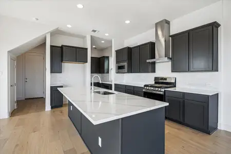 New construction Single-Family house 1531 N Red Bud Ln, Unit 25, Round Rock, TX 78665 plan Ellison - image 6