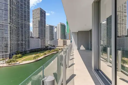 New construction Condo house 300 Biscayne Blvd, Unit 1002, Miami, FL 33131 - image