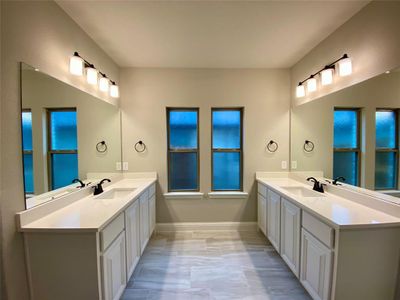 New construction Single-Family house 140 Kenilworth Ln, Greenville, TX 75401 - image 8