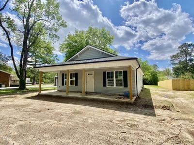 New construction Single-Family house 233 Jenkins St, Dunn, NC 28334 plan Charleston - image