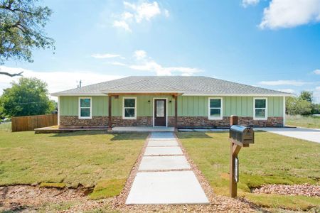 New construction Single-Family house 3719 Washington Trail, Granbury, TX 76048 - photo 0