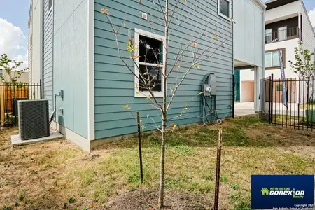 New construction Single-Family house 310 W Evergreen St, San Antonio, TX 78212 - image