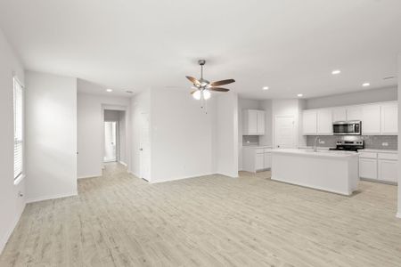 New construction Single-Family house 1922 Castle Creek Trl, Blue Ridge, TX 75424 plan Hickory - image 8