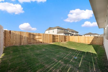 New construction Single-Family house 157 Clover Bnd, Liberty Hill, TX 78642 plan Travis - image