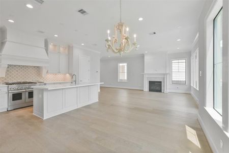 New construction Single-Family house 404 Forest Reserve Pl, Houston, TX 77079 Magnolia- photo 8 8