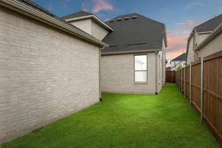 New construction Single-Family house 2616 Holland Ct, Celina, TX 75009 plan Kenedy (2750-DV-30) - image