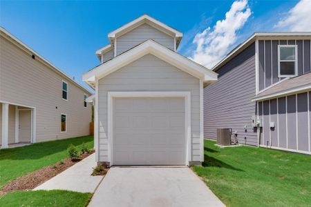 New construction Single-Family house 922 Wood Stork Way, Princeton, TX 75407 Hayes- photo 0