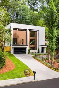 New construction Single-Family house 2822 Shady Valley Dr Ne, Atlanta, GA 30324 - image