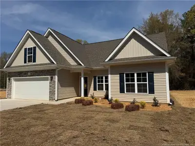 New construction Single-Family house 213 E 7Th Ave, Raeford, NC 28376 - image