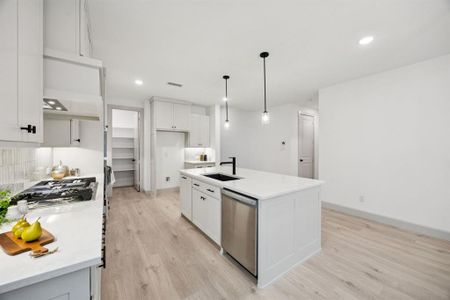 New construction Single-Family house 1620 Yaupon Ct, Celina, TX 75009 plan Orleans - image 7