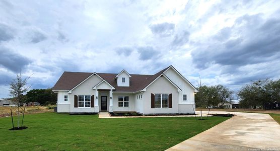 New construction Single-Family house 311 Venado Oaks, Castroville, TX 78009 PORTOFINO- photo 7 7