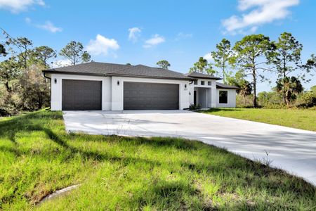 New construction Single-Family house 1213 Magnolia Ave, Lehigh Acres, FL 33972 - image