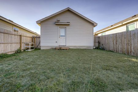 New construction Single-Family house 14450 Source Cir, San Antonio, TX 78223 null- photo 32 32