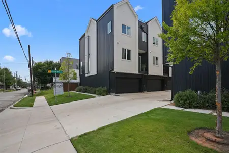New construction Townhouse house 2221 Aarhus Wy, Dallas, TX 75204 - image