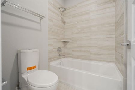 New construction Single-Family house 1504 W 34Th 1/2 St, Houston, TX 77018 null- photo 12 12