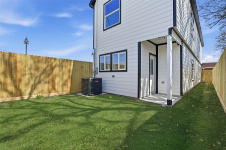 New construction Single-Family house 116 S 3Rd St, La Porte, TX 77571 - image