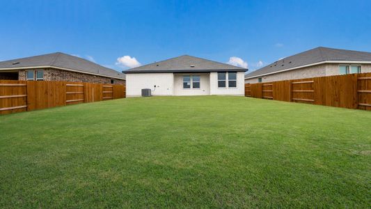 New construction Single-Family house 113 Bruin Paw Dr, Georgetown, TX 78628 The Ashburn- photo 4 4