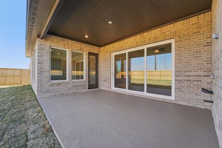 New construction Single-Family house 5203 Deer Valley Ct, Manvel, TX 77578 plan 6010 Elevation C - image