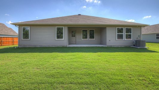 New construction Single-Family house 417 Barron Estate Dr, Lockhart, TX 78644 The Garland- photo 24 24