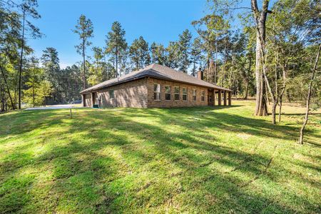 New construction Single-Family house 228 Feldspar Lane, Huntsville, TX 77340 - photo 39 39