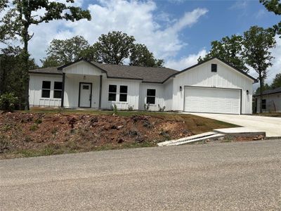 New construction Single-Family house 128 Heleakala Dr, Bastrop, TX 78602 null- photo 0
