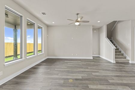 New construction Single-Family house 304 Flathead Lk, New Braunfels, TX 78130 Phillip : 60-2687F.1- photo 8 8