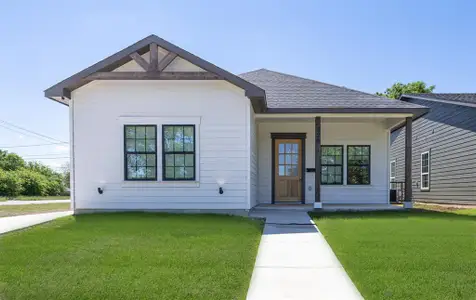 New construction Single-Family house 820 Glen Gdn, Fort Worth, TX 76104 - image