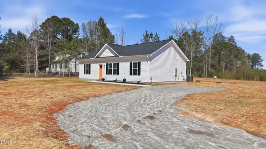 New construction Single-Family house 15 Tillery Dr, Louisburg, NC 27549 - image