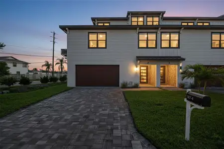New construction Townhouse house 187 145Th Ave E, Unit 4, St. Petersburg, FL 33708 - image