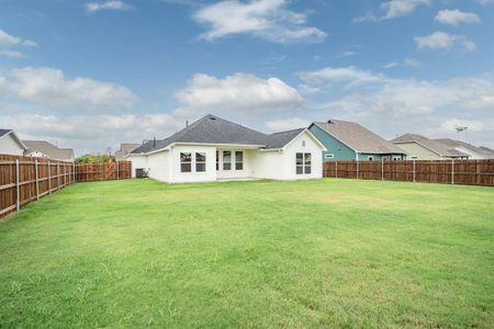 New construction Single-Family house 603 Kyle Drive, Tioga, TX 76271 - photo 28 28