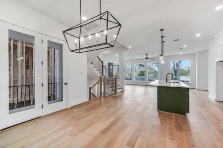 New construction Single-Family house 806 Fisher St, Unit F, Houston, TX 77018 - image 11