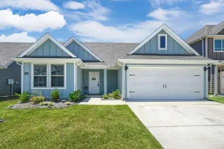 New construction Single-Family house 11145 E Chase Ln, Providence Village, TX 76227 plan X40D - image