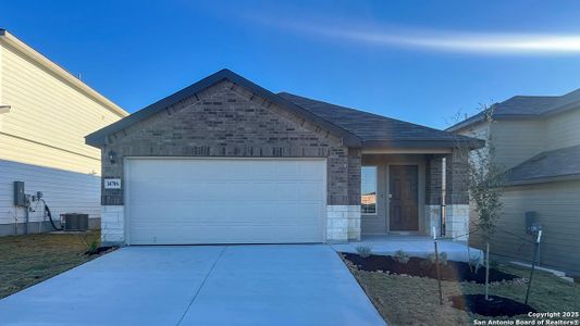 New construction Single-Family house 14706 Armstrong Fld, San Antonio, TX 78245  The Caroline- photo 11 11