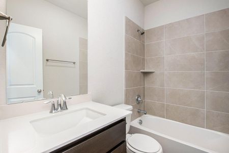 Russell Ranch by Kendall Homes in Bay City - image 15