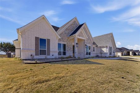 New construction Single-Family house 1038 Deer Island Ct, Azle, TX 76020 - image 16