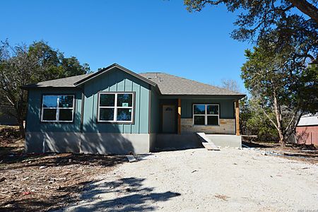 New construction Single-Family house 201 Country, Spring Branch, TX 78070 - image
