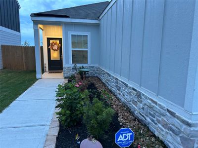 New construction Single-Family house 11414 Amber Plains Drive, Houston, TX 77048 - photo 0