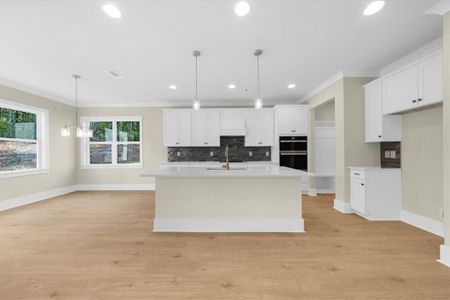 New construction Single-Family house 5575 Overview Dr, Flowery Branch, GA 30542 - image 15